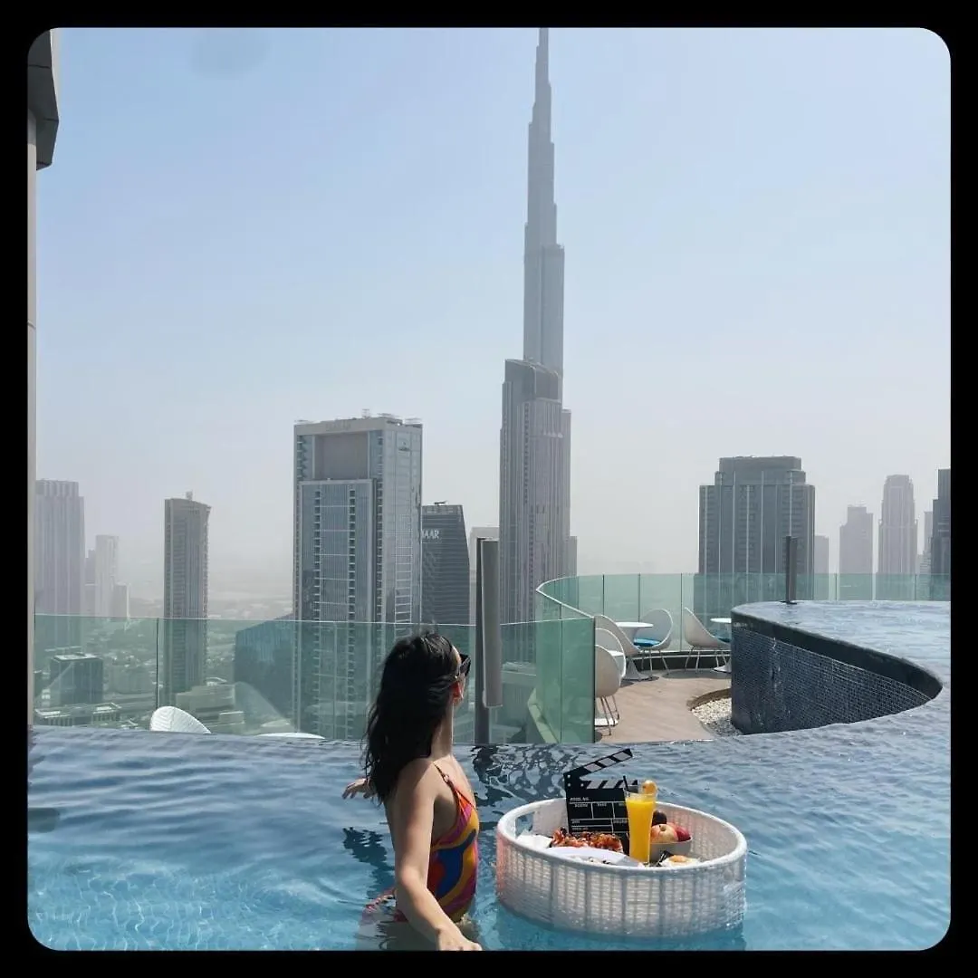 3 Bedroom - Pool Access - 7 Mins To Dubai Mall - Sun Set View 0*,