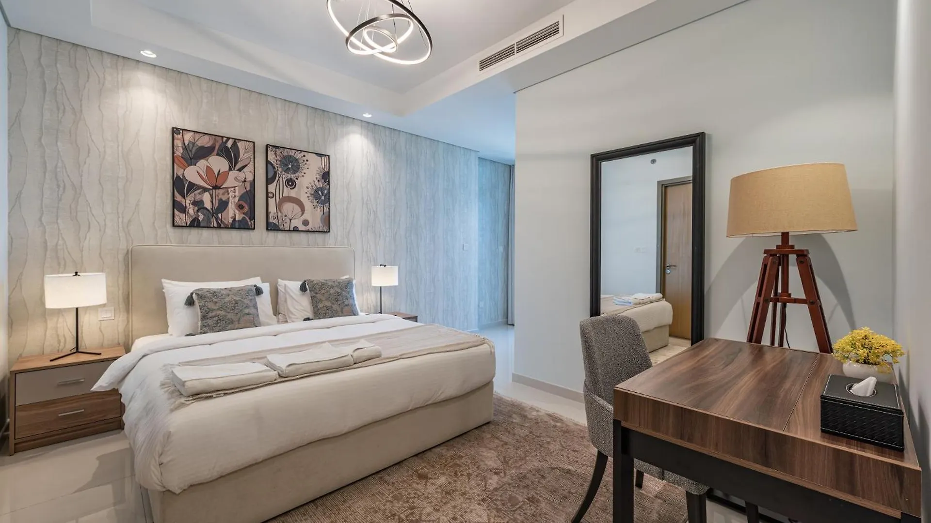 Apartment 3 Bedroom - Pool Access - 7 Mins To Dubai Mall - Sun Set View United Arab Emirates