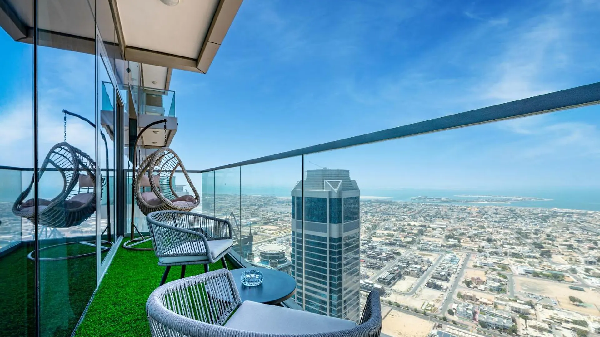 3 Bedroom - Pool Access - 7 Mins To Dubai Mall - Sun Set View