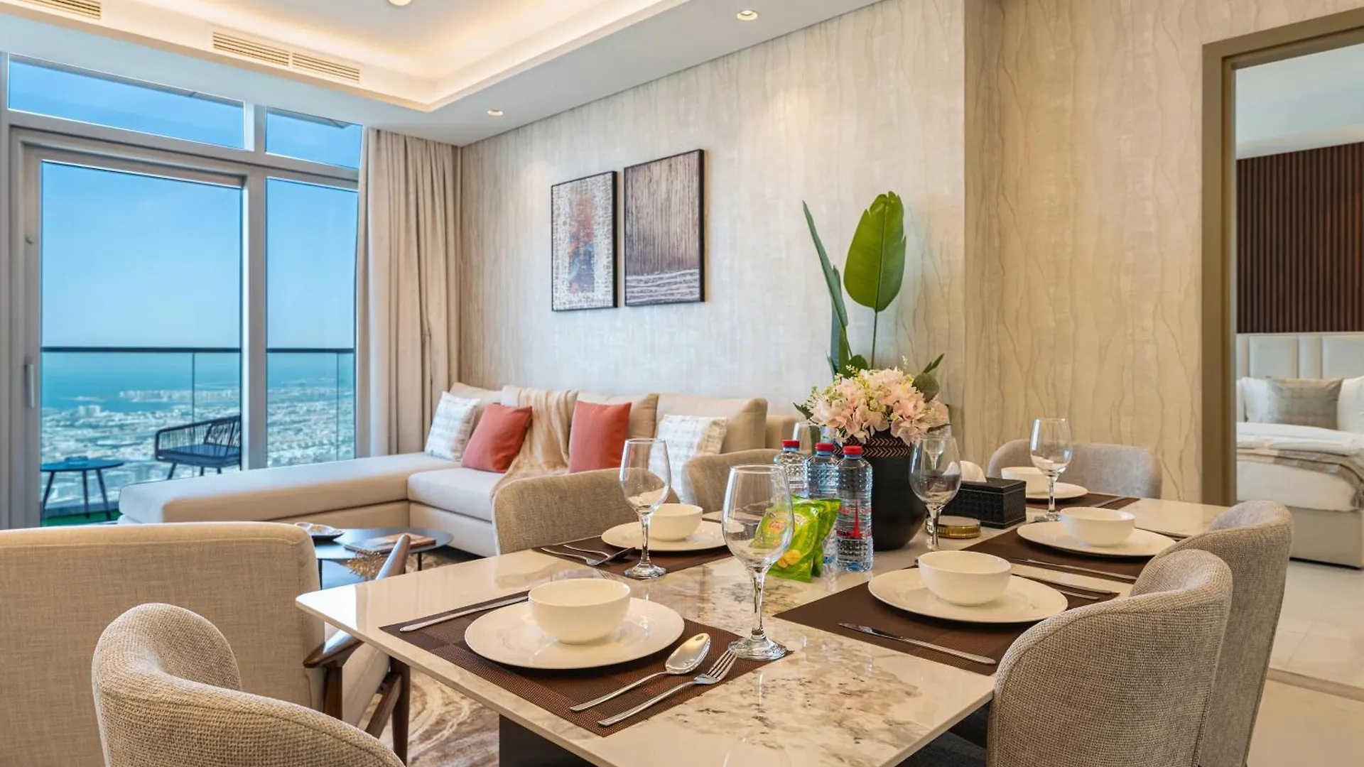 3 Bedroom - Pool Access - 7 Mins To Dubai Mall - Sun Set View