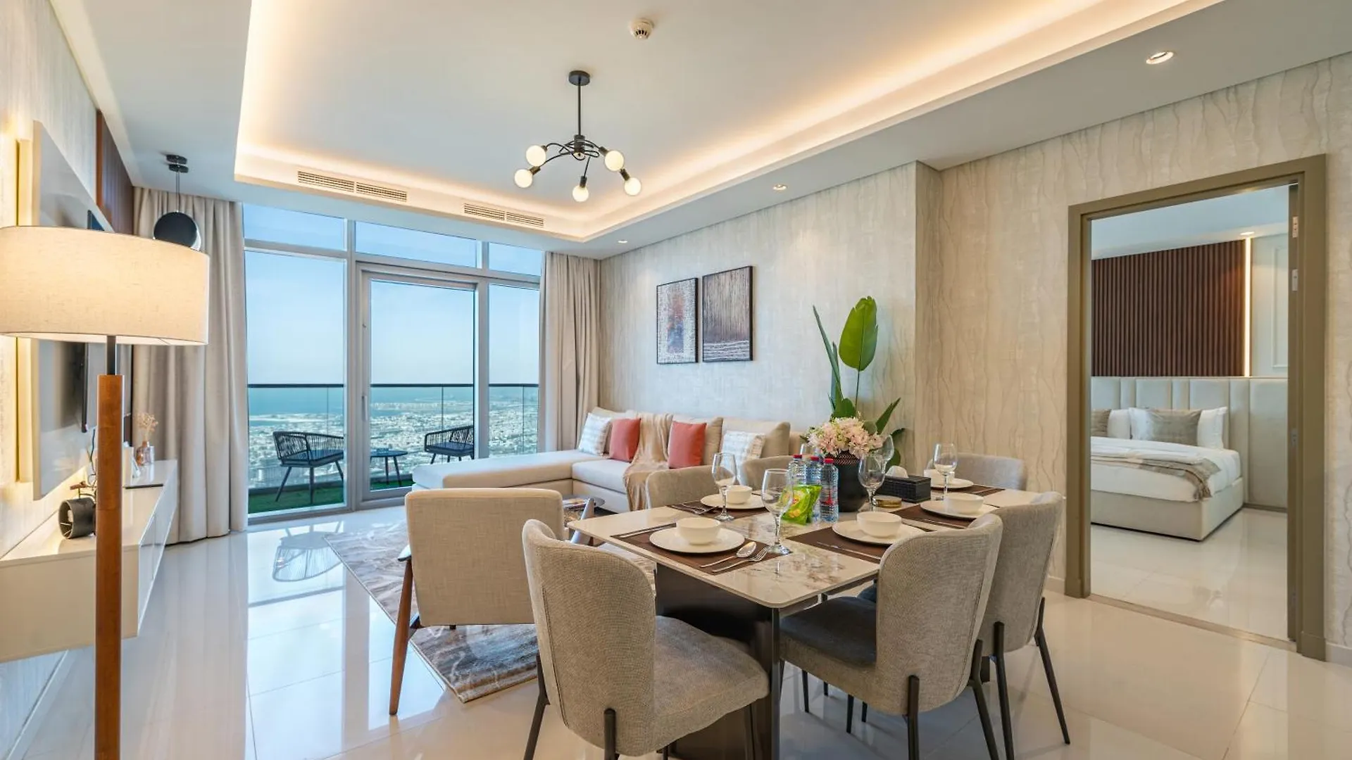3 Bedroom - Pool Access - 7 Mins To Dubai Mall - Sun Set View 0*,  United Arab Emirates