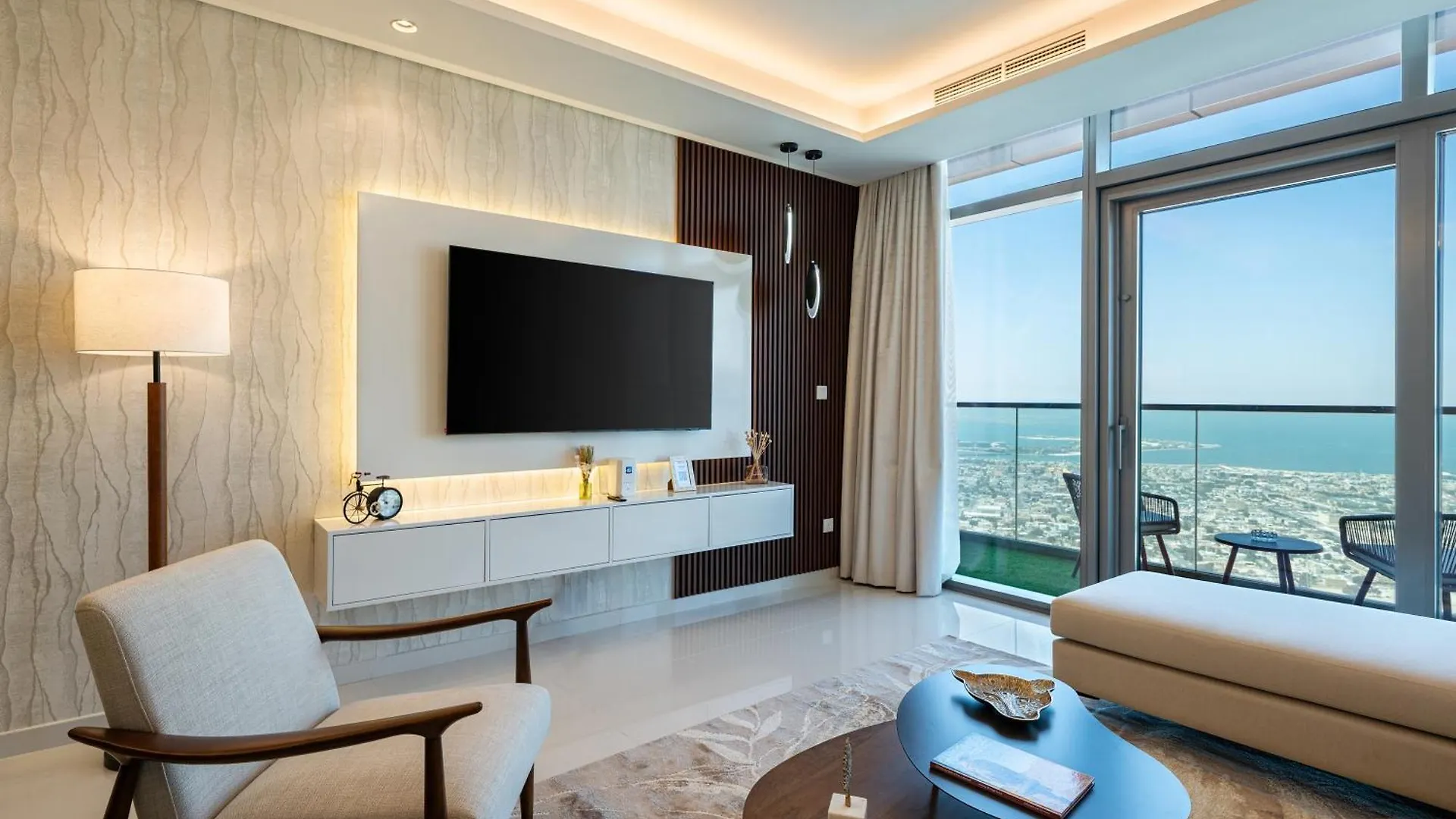3 Bedroom - Pool Access - 7 Mins To Dubai Mall - Sun Set View