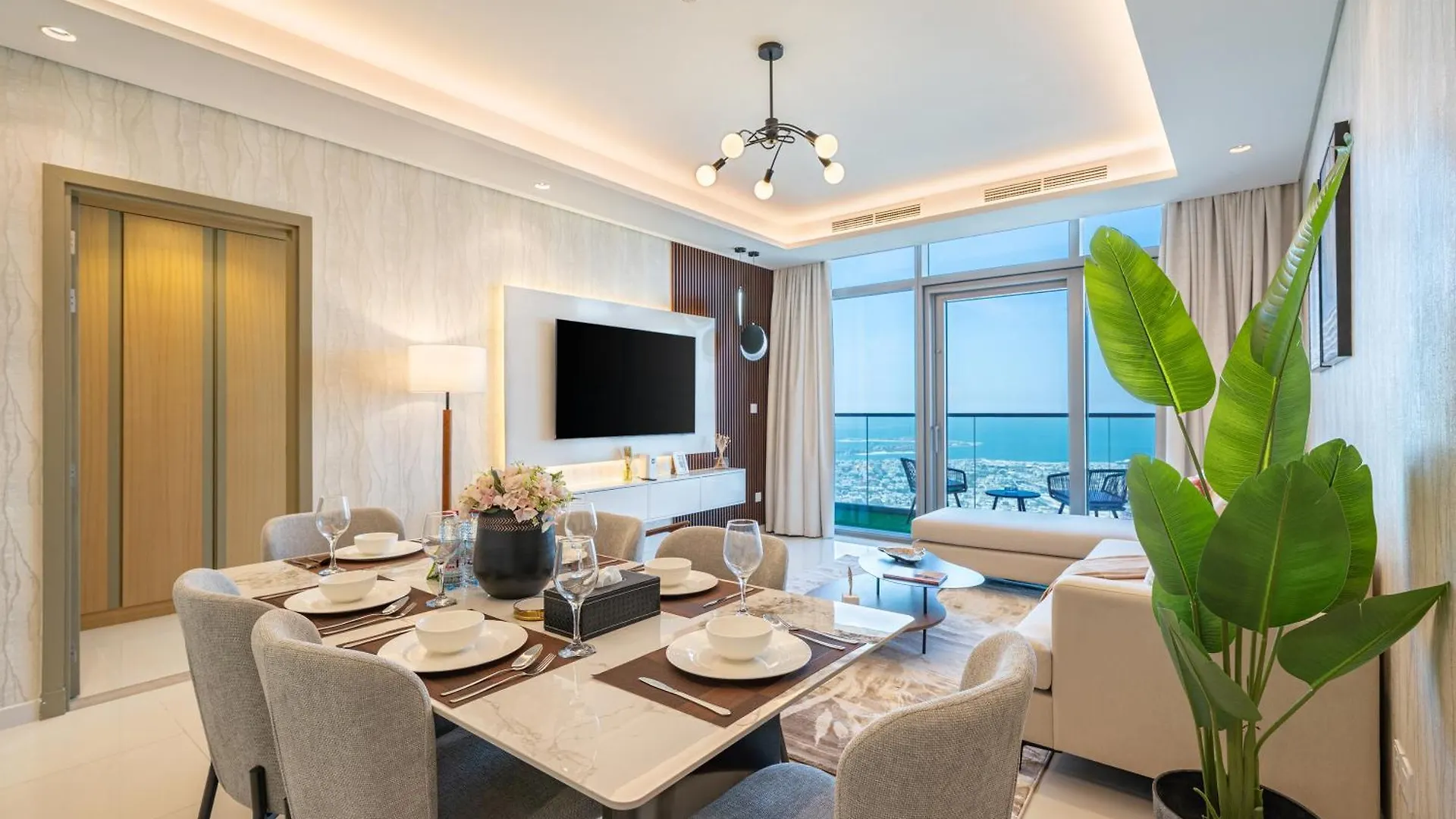 Apartment 3 Bedroom - Pool Access - 7 Mins To Dubai Mall - Sun Set View
